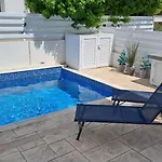 Casa vacanze Relaxing Avra With Private Pool & Garden Near Protaras *