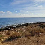 Relaxing Avra With Private Pool & Garden Near Protaras Casa vacanze Paralimni