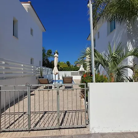 Relaxing Avra With Private Pool & Garden Near Protaras Casa vacanze *