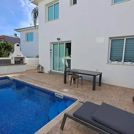 Relaxing Avra With Private Pool & Garden Near Protaras Nyaraló Paralímni