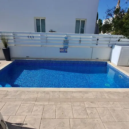 Relaxing Avra With Private Pool & Garden Near Protaras Nyaraló