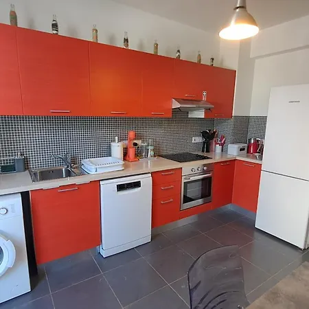 펜션 Relaxing Avra With Private Pool & Garden Near Protaras