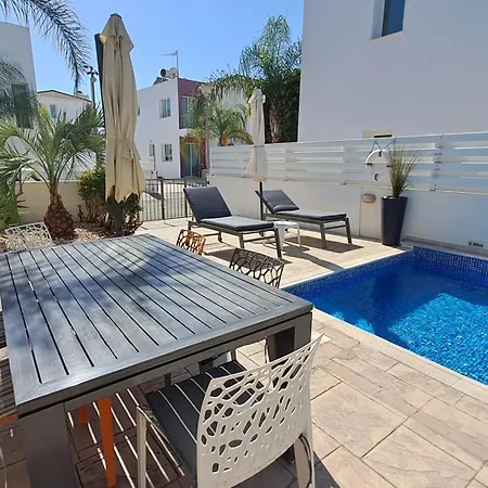 度假居 Relaxing Avra With Private Pool & Garden Near Protaras *