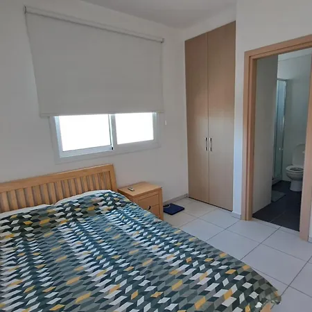 Relaxing Avra With Private Pool & Garden Near Protaras 度假居 *