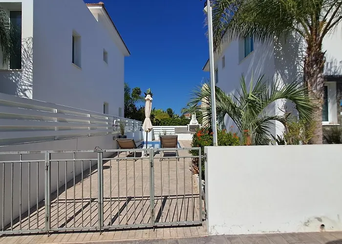 Relaxing Avra With Private Pool & Garden Near Protaras Prázdninový dům *