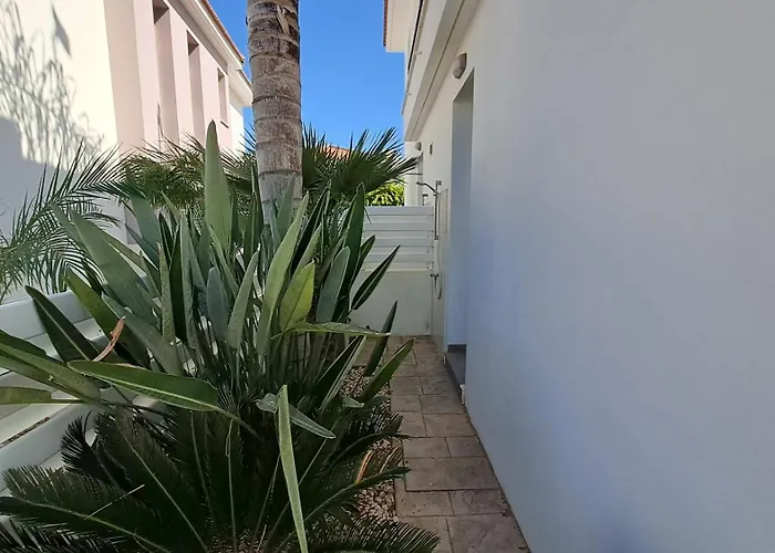 Relaxing Avra With Private Pool & Garden Near Protaras *