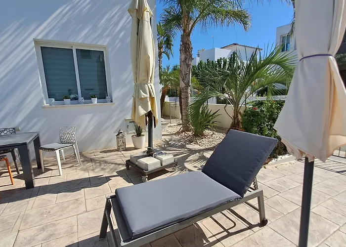 Relaxing Avra With Private Pool & Garden Near Protaras Paralimni