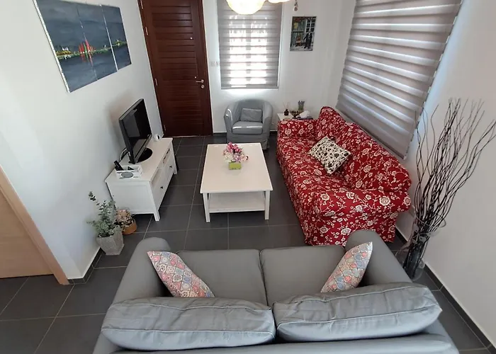 Relaxing Avra With Private Pool & Garden Near Protaras Prázdninový dům