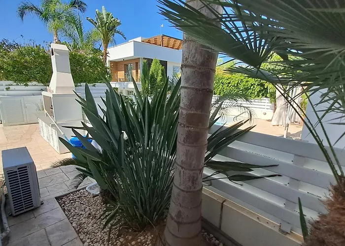 Prázdninový dům Relaxing Avra With Private Pool & Garden Near Protaras *