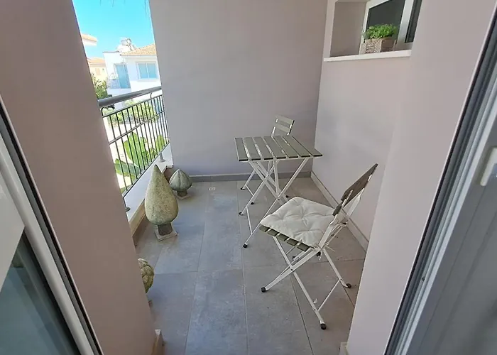 Prázdninový dům Relaxing Avra With Private Pool & Garden Near Protaras Paralimni