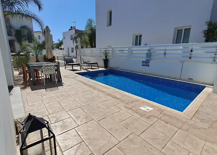 Relaxing Avra With Private Pool & Garden Near Protaras